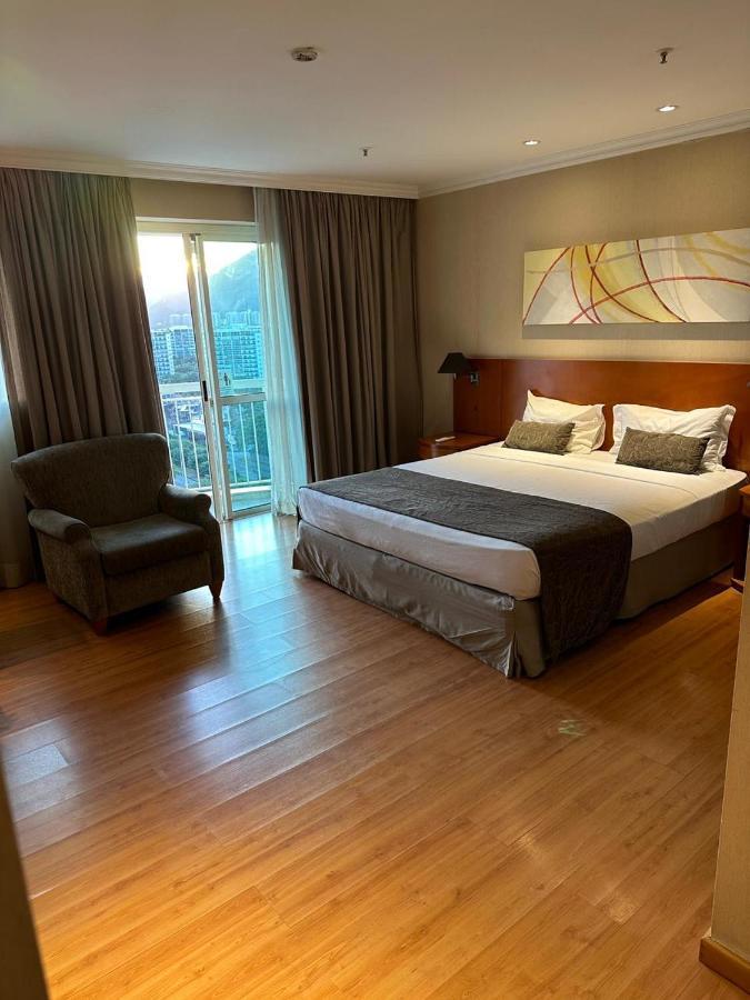 Flat Com Vista Panoramica -15- Na Barra Da Tijuca - Estacionamento Gratuito - Frigobar - Ar Condicionado - Piscina - Academia - Balsa Para Praia Gratis - Varanda - Vista Parcial Mar E Lagoa Rio de Janeiro Extérieur photo
