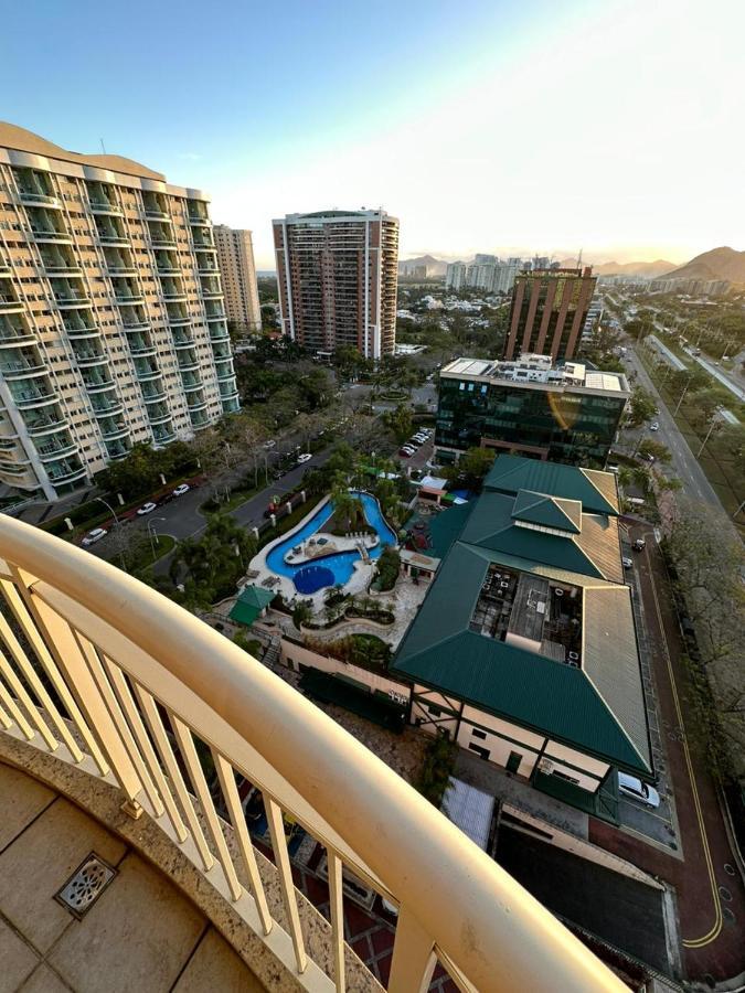 Flat Com Vista Panoramica -15- Na Barra Da Tijuca - Estacionamento Gratuito - Frigobar - Ar Condicionado - Piscina - Academia - Balsa Para Praia Gratis - Varanda - Vista Parcial Mar E Lagoa Rio de Janeiro Extérieur photo