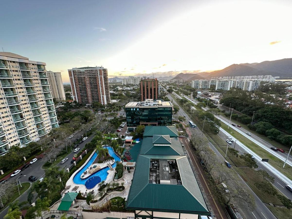 Flat Com Vista Panoramica -15- Na Barra Da Tijuca - Estacionamento Gratuito - Frigobar - Ar Condicionado - Piscina - Academia - Balsa Para Praia Gratis - Varanda - Vista Parcial Mar E Lagoa Rio de Janeiro Extérieur photo