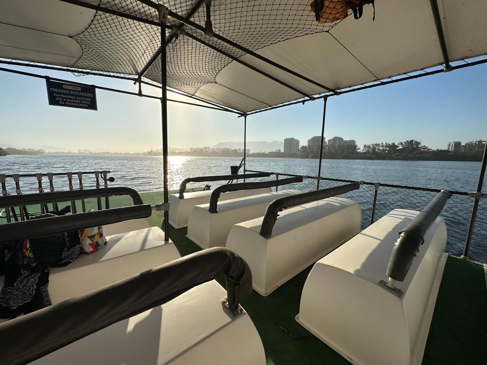 Flat Com Vista Panoramica -15- Na Barra Da Tijuca - Estacionamento Gratuito - Frigobar - Ar Condicionado - Piscina - Academia - Balsa Para Praia Gratis - Varanda - Vista Parcial Mar E Lagoa Rio de Janeiro Extérieur photo