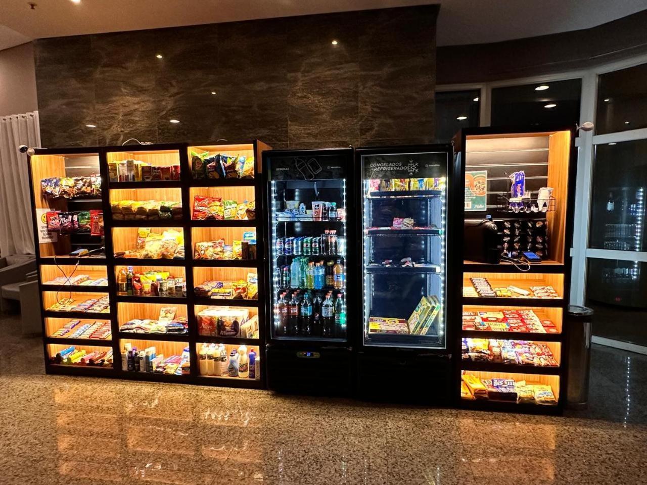 Flat Com Vista Panoramica -15- Na Barra Da Tijuca - Estacionamento Gratuito - Frigobar - Ar Condicionado - Piscina - Academia - Balsa Para Praia Gratis - Varanda - Vista Parcial Mar E Lagoa Rio de Janeiro Extérieur photo